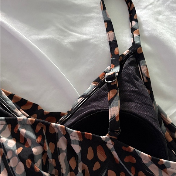 Magicsuit NWOT Women's Print Tankini Sz 12 Top - Picture 3 of 4